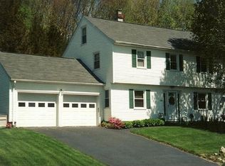 124 Red Robin Rd, Naugatuck, CT 06770