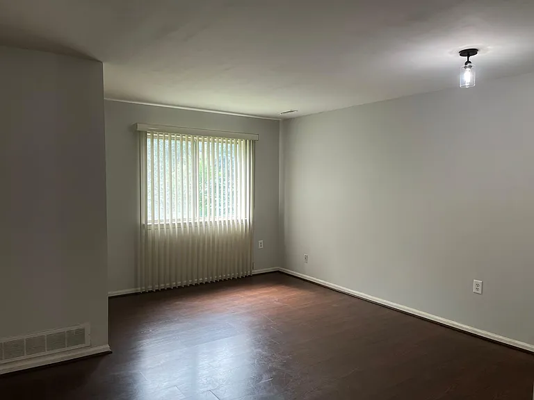1127 S Lake Dr #208 — Photo 9