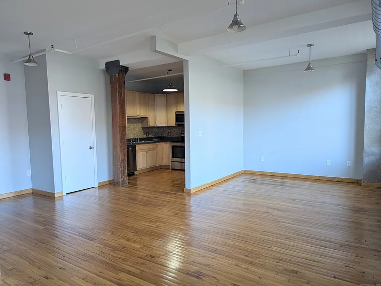 325 Lafayette St #8106 — Photo 3