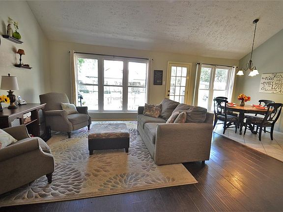 2nd image of 311 Indian Meadow Dr