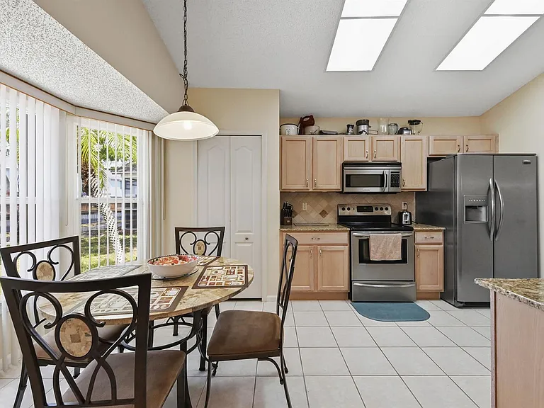 2241 Soundings Ct — Photo 9