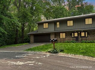 5345 Wedgewood Dr, Shorewood, MN 55331
