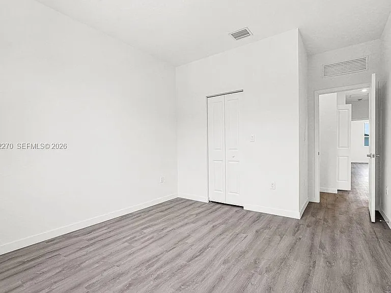 SW 125th Ave — Photo 29