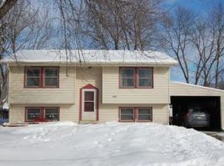 1608 Forest Hill Ave, South Milwaukee, WI 53172