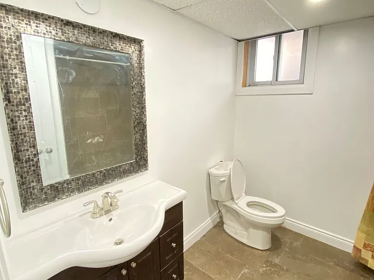 19 Poplar Cres #LOWER — Photo 9