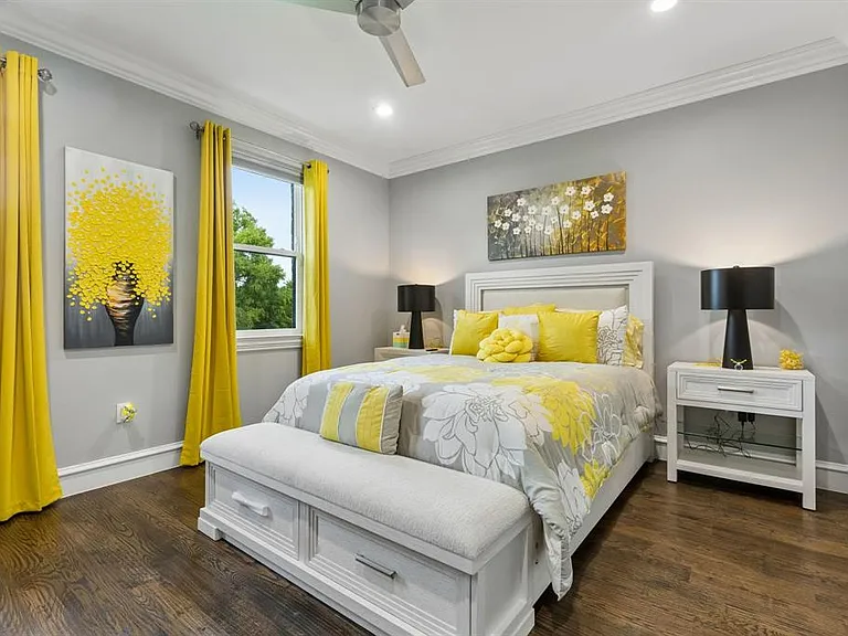 517 Pine Island Cir — Photo 32