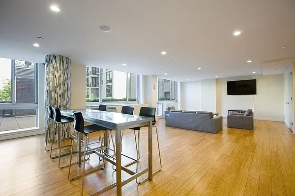 Rented by Kahen Properties | media 23