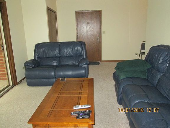 5th image of 9933 Treetop Dr APT 3N