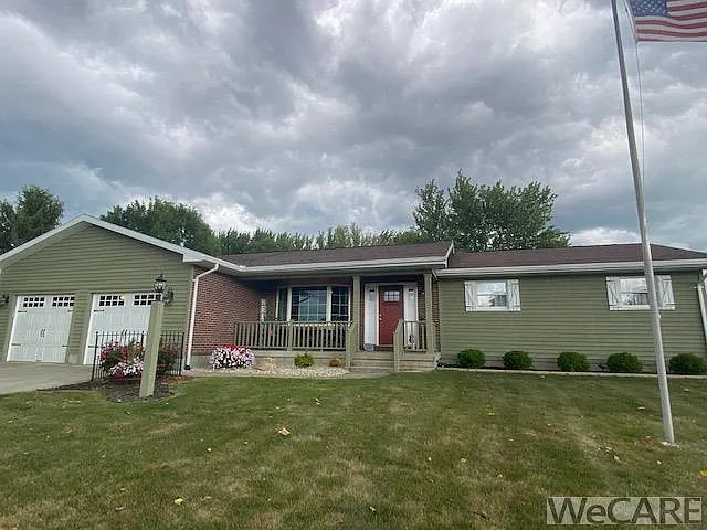16381 Maureen Dr photo 1
