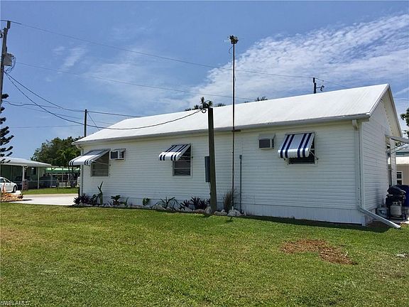 3rd image of 3876 Coconut Dr