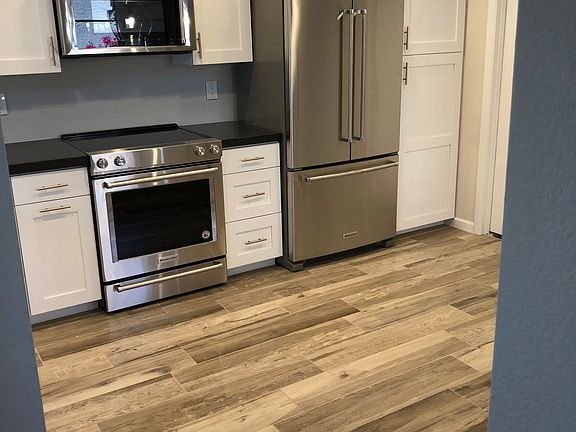 4th image of 9020 E Winchcomb Dr