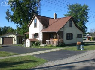 215 Beecher St, Otisville, MI 48463