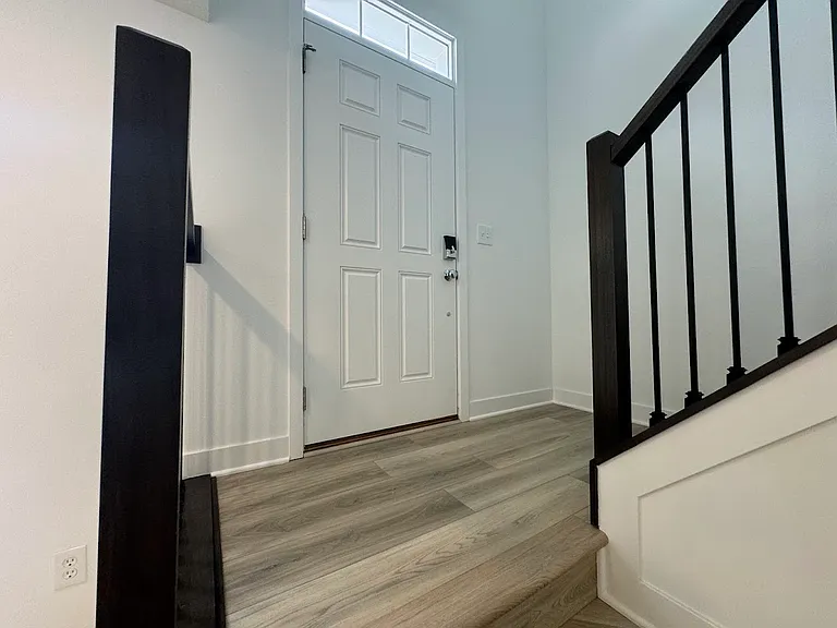 13847 Gatsby Dr — Photo 54