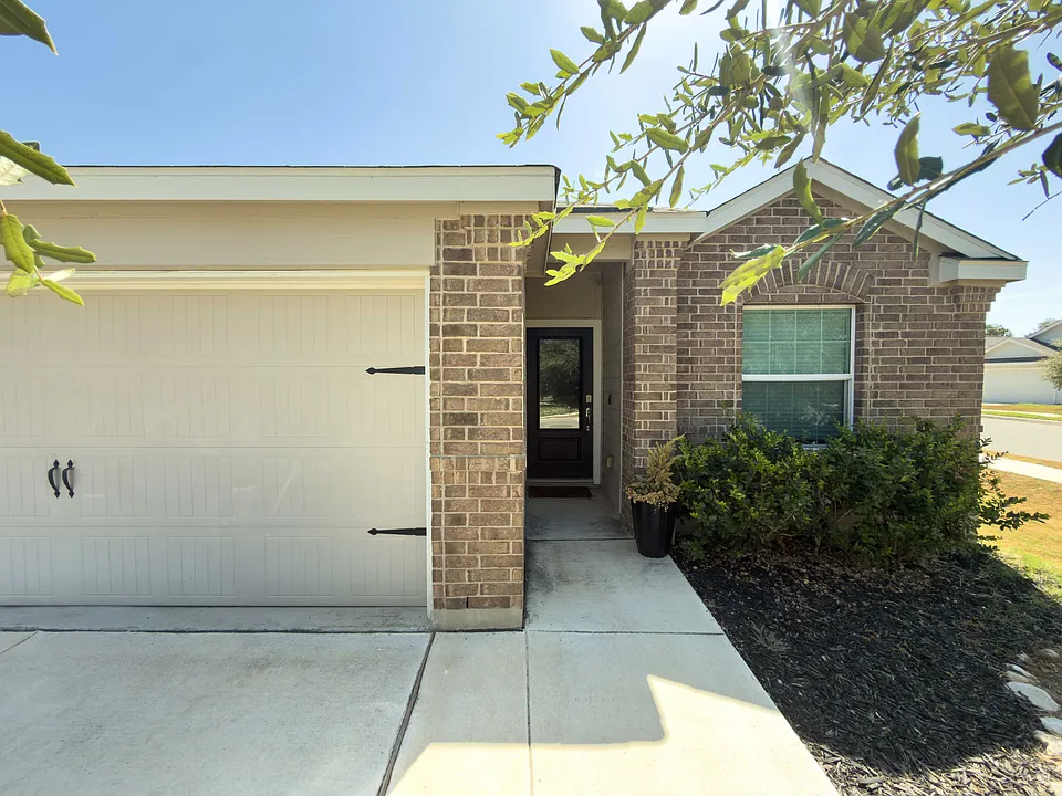 9800 Munster Dr