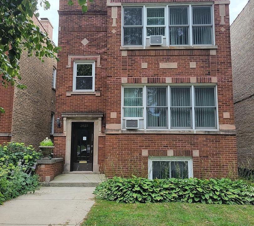 1st image of 2625 W Winnemac Ave #2