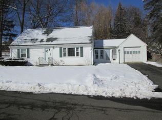 94 Oakland St, West Springfield, MA 01089