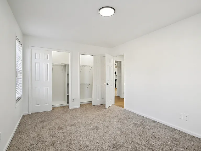 ReNew Chastain — Photo 9