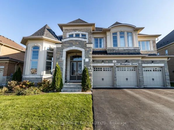 44 Herringbone Cres, Brampton, ON L6P 4B8