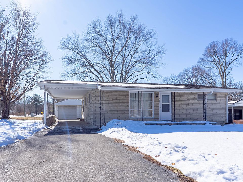 1st image of 625 W Southport Rd