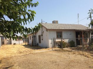 23084 Lawson Ave, Strathmore, CA 93267