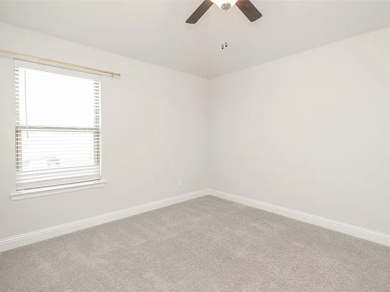 5104 Shallow Pond Dr — Photo 21