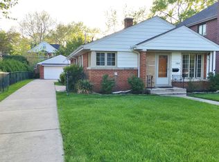 1900 Courtland Ave, Park Ridge, IL 60068