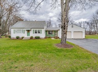 26 Martin Farms Rd, Hampden, MA 01036