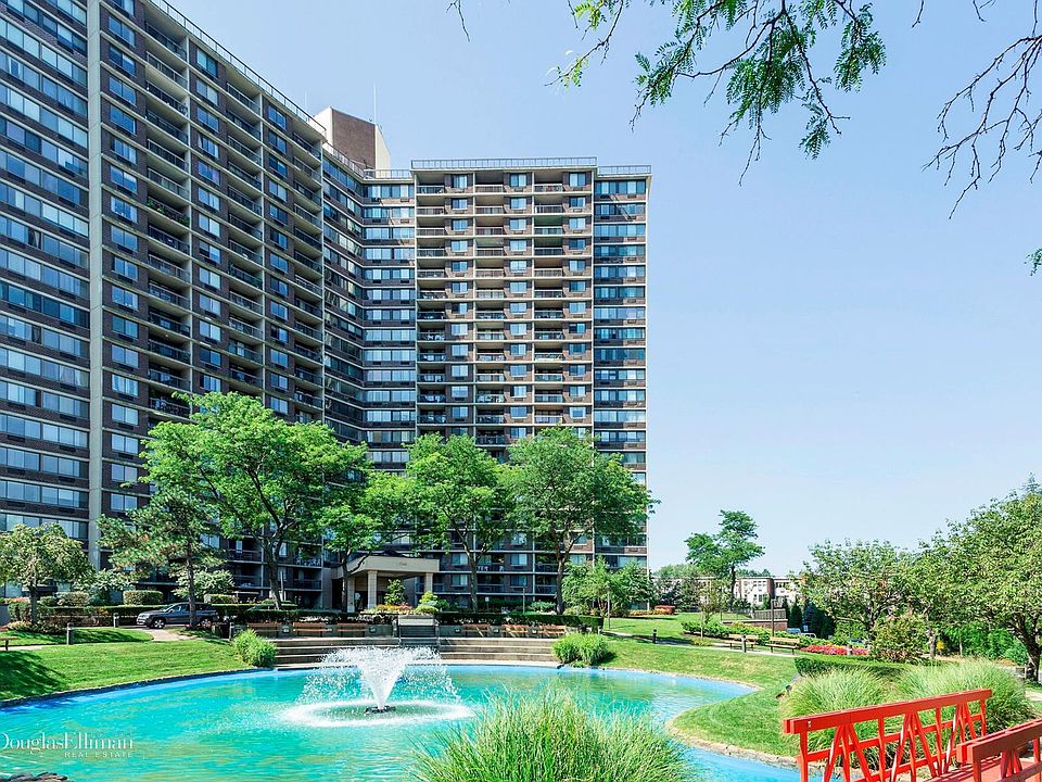 1st image of 1 Bay Club Dr APT 6F