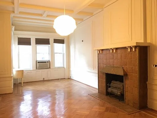 Rented by Lang Realty LLC | media 19