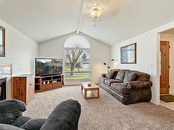 4th image of 1902 McKenzie Dr