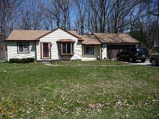 4th image of 21254 Wallace Dr