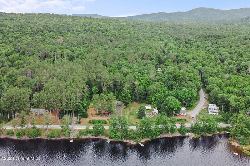 4th image of 19 Stone Road