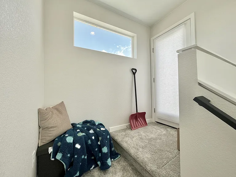 12330 Farmview St — Photo 16