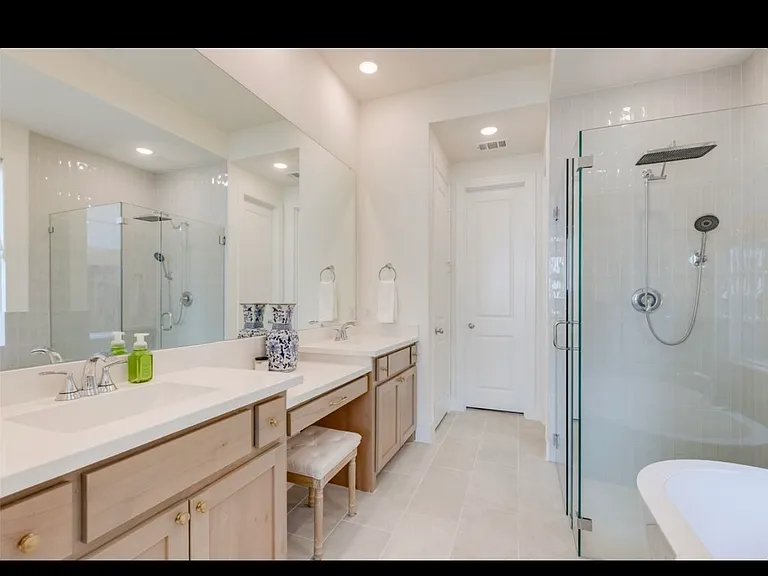 1513 Waxwing Pl — Photo 15