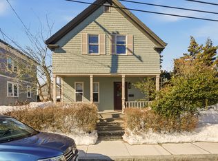 7 Earl Ave, Newport, RI 02840
