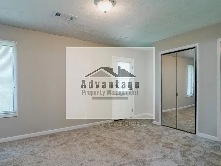 2782 Country Ct SE #B — Photo 11