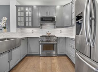 7 Veterans Dr, Wood Ridge, NJ 07075