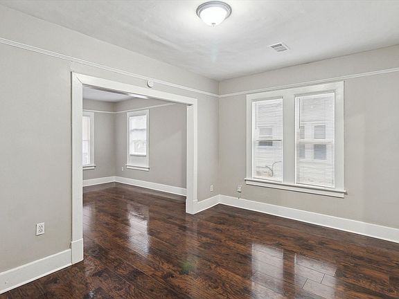 5th image of 1013 E Seiler Ave