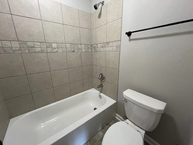 3156 Tulip Poplar Dr — Photo 9