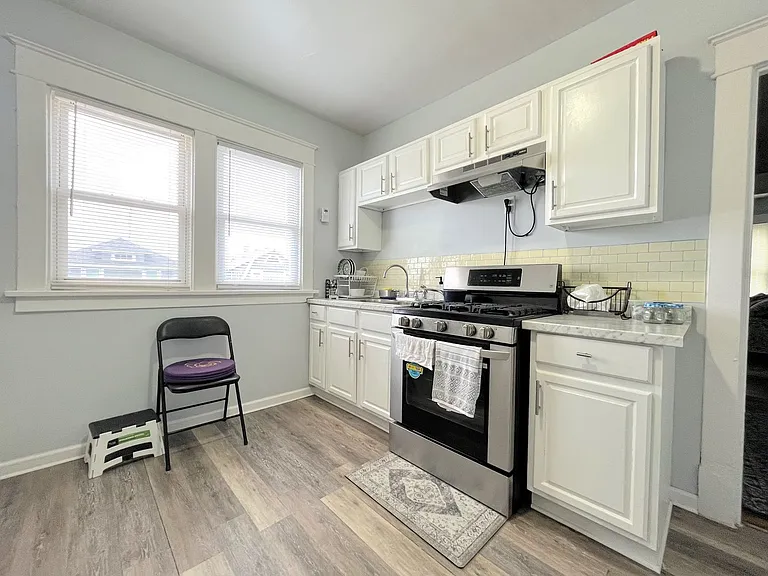 497 Colvin Ave — Photo 5