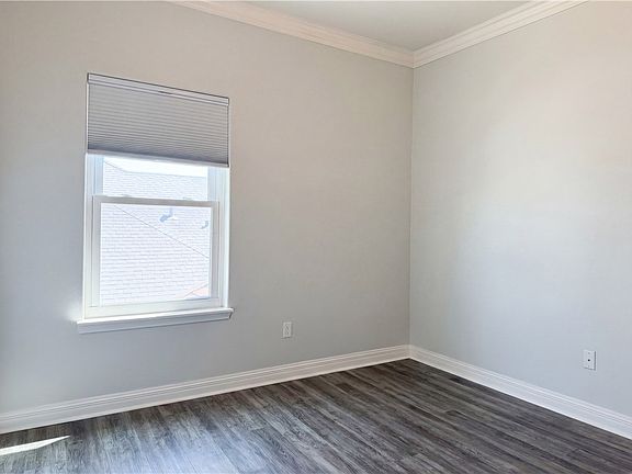 4th image of 15285 Cartagena Ct