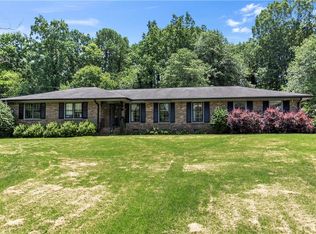 2532 Millbrook Dr, Snellville, GA 30078