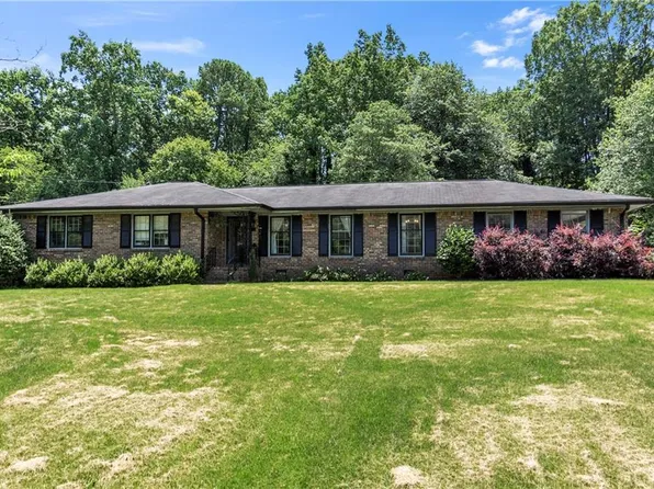 2532 Millbrook Dr, Snellville, GA 30078