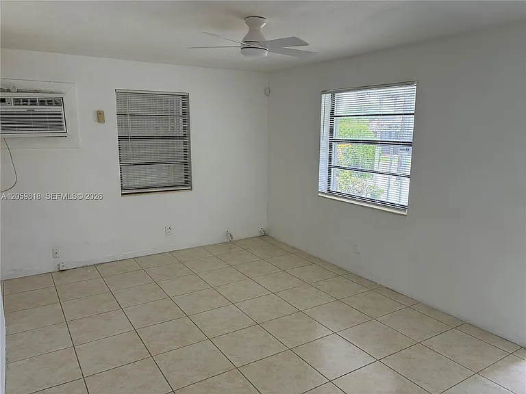 613 NW 5th Ct — Photo 10
