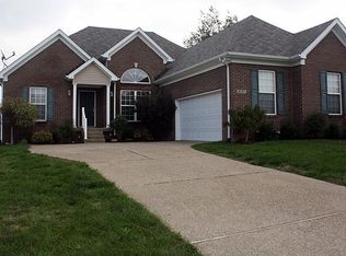 2137 Golfview Ct, La Grange, KY 40031