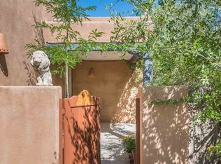 2883 Calle De Molina, Santa Fe, NM 87507