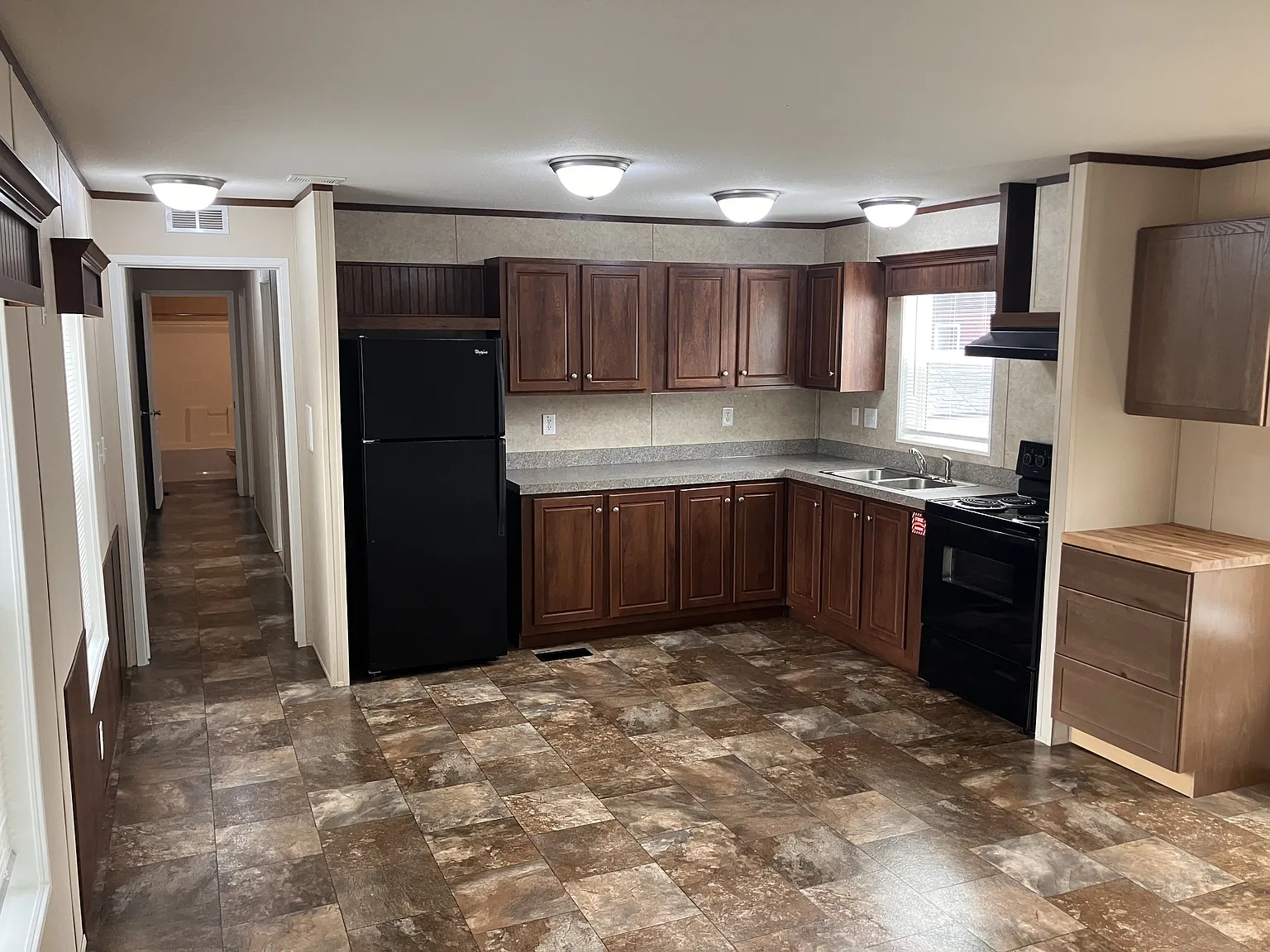 2115 Hwy 2 E. - Cottonwood Homes - Unit 21 — Photo 2