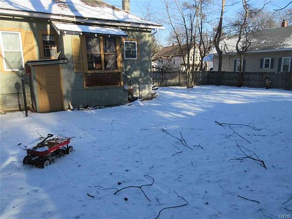 5th image of 15 Palmer Ave