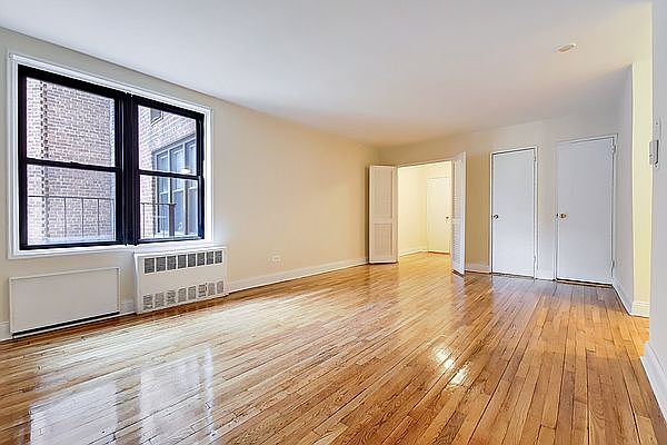 1st image of 41-11 Parsons Blvd #305