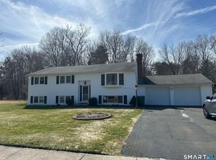 85 Rolling Ridge Road, Hamden, CT 06518